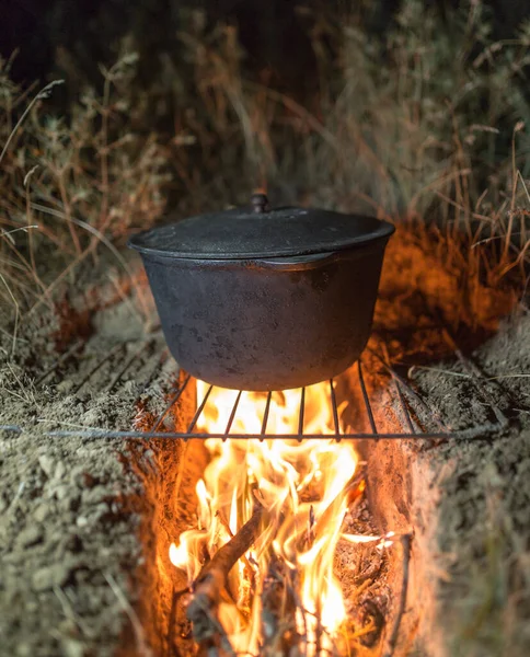 Chaudron Feu Nuit Dans Parc Dans Nature — Photo