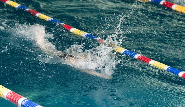 Menino Vai Para Esportes Piscina — Fotografia de Stock