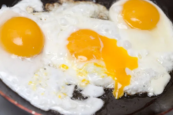 Fried Egg Frying Pan Photos Studio — Stock Photo, Image