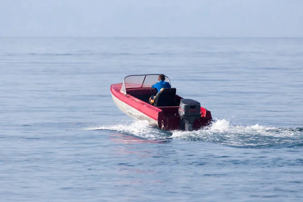 Motorboot Het Water Met Een Snelheid Van — Stockfoto