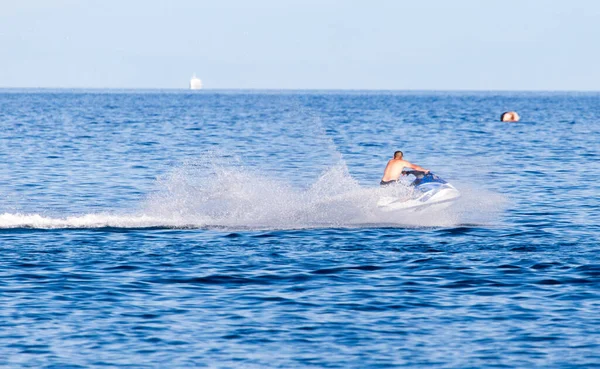 Jet Ski Superficie Del Agua Una Velocidad — Foto de Stock