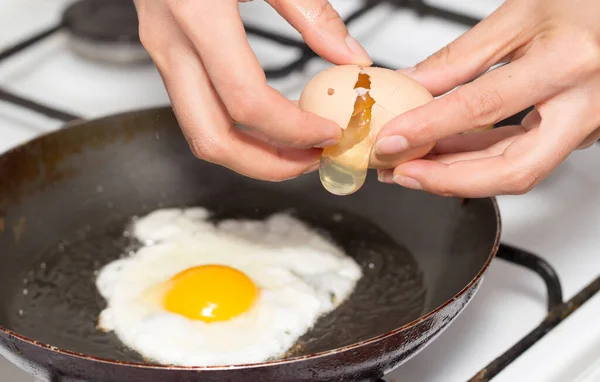 Fried Egg Frying Pan Photos Studio — Stock Photo, Image
