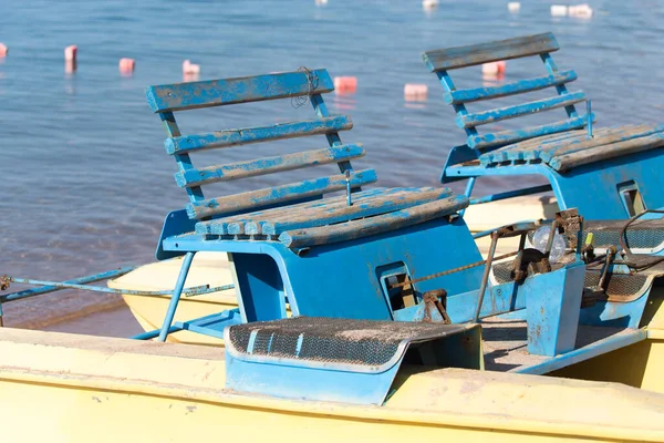 Détails Vieux Catamaran Dans Parc Dans Nature — Photo