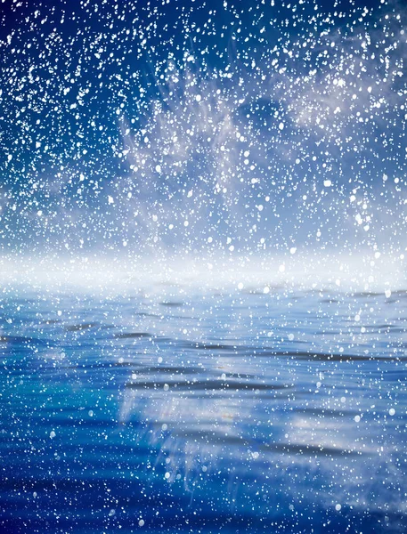 Nevando Mar Com Lindo Céu Fundo Bonito — Fotografia de Stock