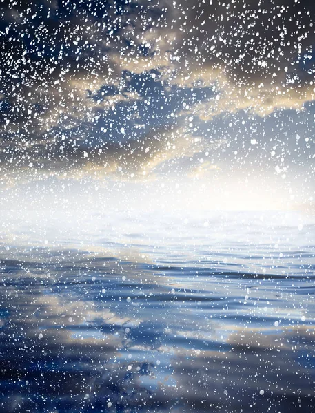 Nevicando Mare Con Bel Cielo Bellissimo Sfondo — Foto Stock