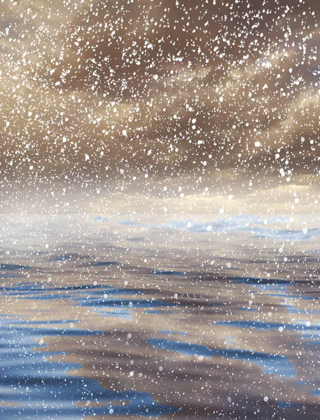 Снег Море Красивым Небом Красивый Фон — стоковое фото