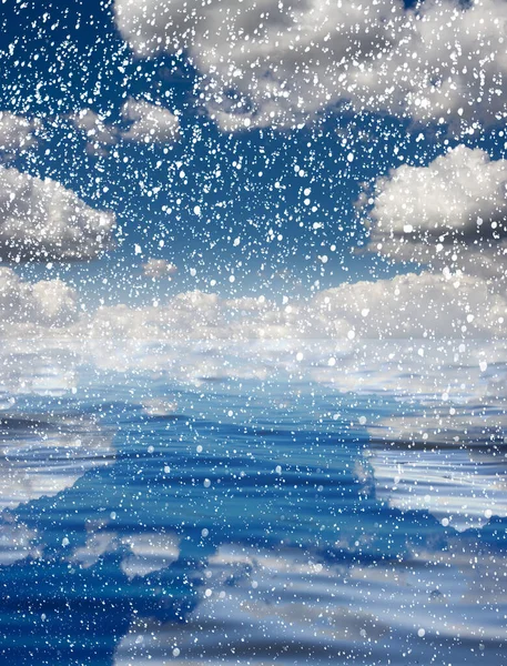 Nevicando Mare Con Bel Cielo Bellissimo Sfondo — Foto Stock