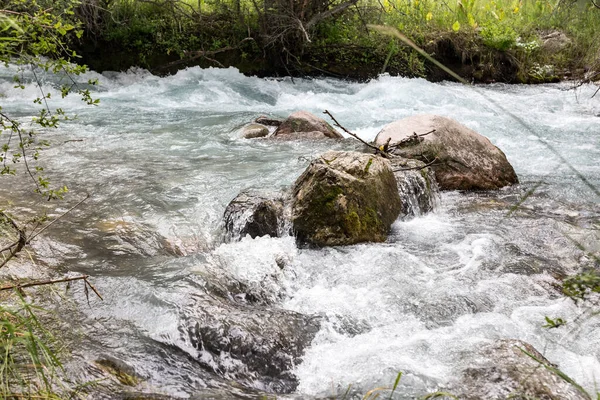 Ruw Water Rivier Als Achtergrond — Stockfoto