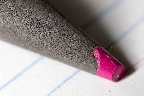 Różowy Ołówek Papierze Makro Zdjęcia Studio — Zdjęcie stockowe