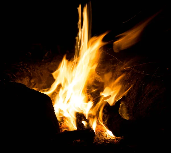 Fuego Con Chispas Sobre Fondo Negro — Foto de Stock