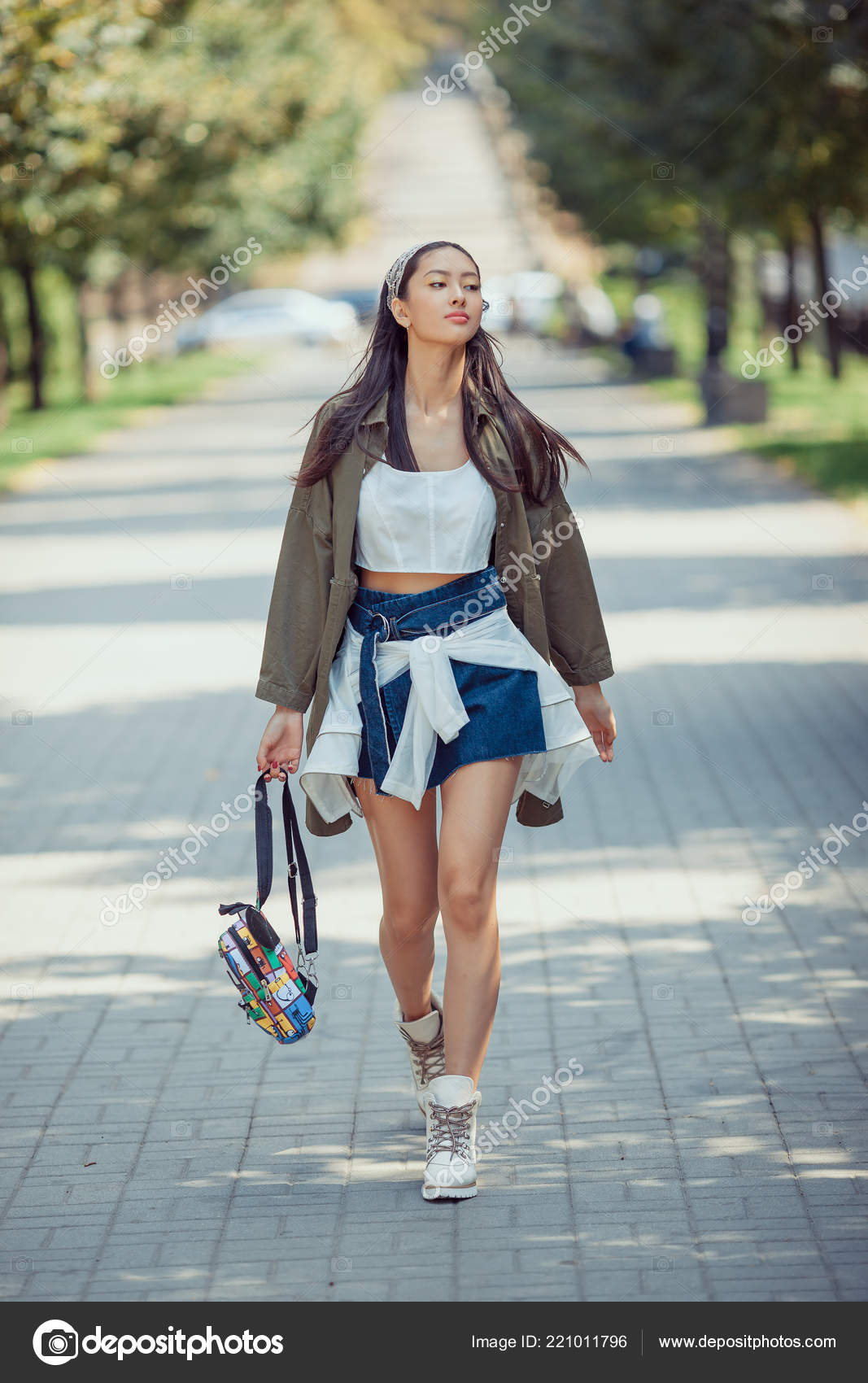 Asian woman fashion photo Stock Photo by ©dimabl 221011796