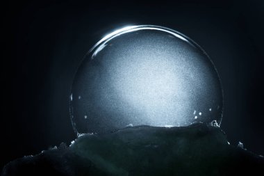 Noel kar küresi kar tanesi