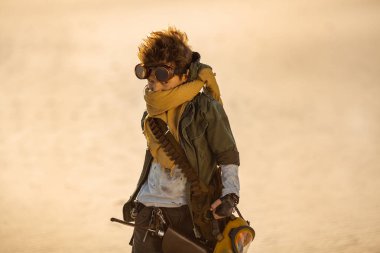 Bir Wasteland Post-apocalyptic Boy Outdoors