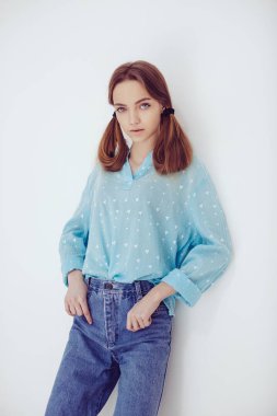 Genç ihale sarışın genç kız Portresi