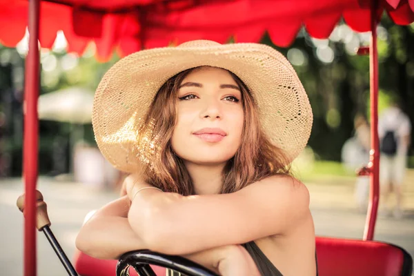 Young Teenager Wearing Straw Hat Park Summer Day — Stock Photo, Image