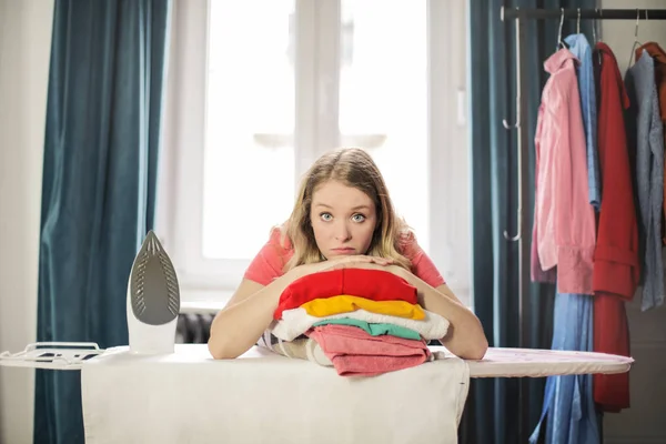 Young Pretty Woman Feeling Overwhelmed Looking Sad Her Laundry — Stock Photo, Image