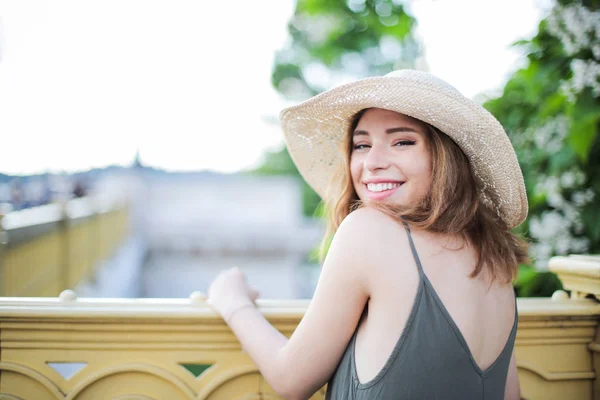 Beautiful Teenager Posing Bridge Straw Hat Sunny Weather — Stock Photo, Image