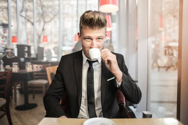 Jungunternehmer Beim Kaffee — Stockfoto