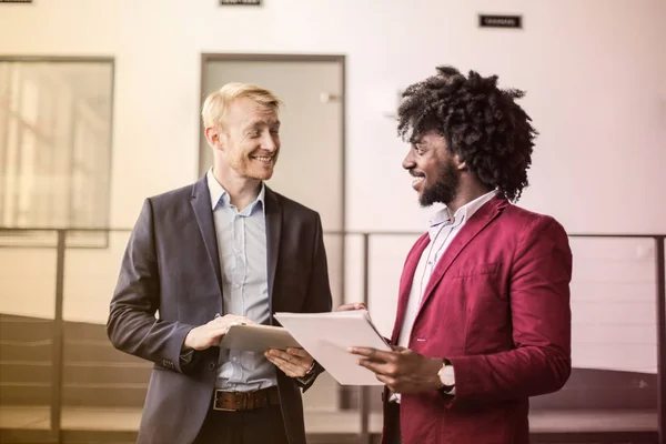 Kollegen Büro — Stockfoto