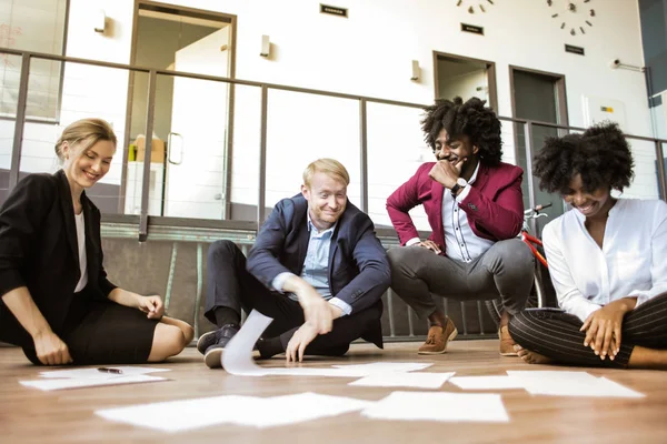 Coworkers Post — Stock Photo, Image