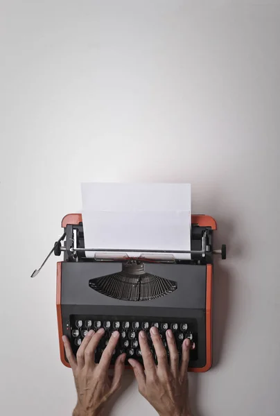 Руки Печатания Написания Письма — стоковое фото