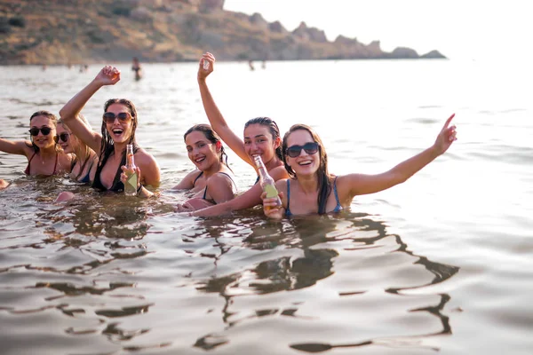Mädchen Haben Spaß Meer — Stockfoto