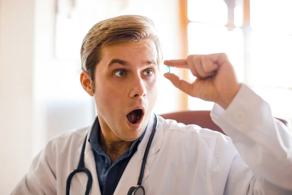 Surprised Nurse Hospital — Stock Photo, Image