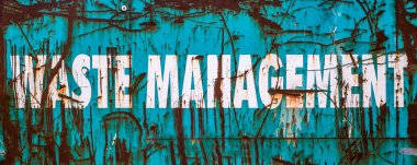 Eski rustik Rusty atık yönetimi tabelada atlamak ya da çöp