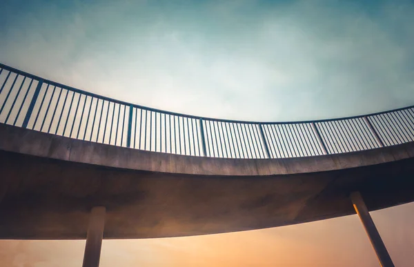 Abstract Curved Overpass Footbridge — Stock Photo, Image