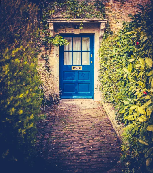 Typical Cosy English Village Home — Stock Photo, Image