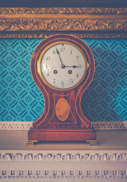 British Luxury Home Clock Detail — Stock Photo, Image