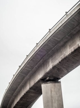 Soyut Otoyol Üstgeçidi