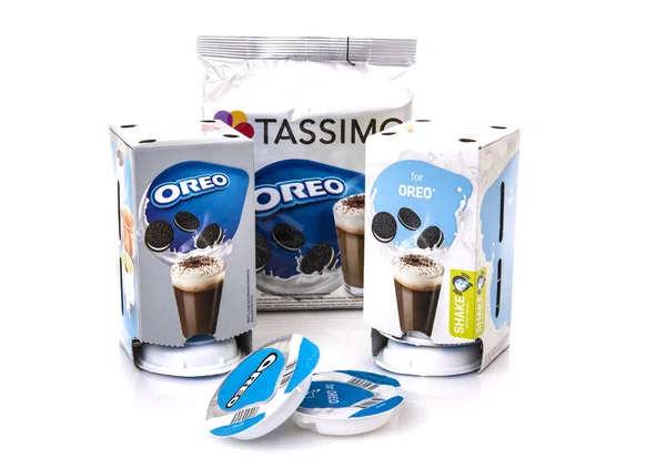 斯温顿 2018年10月8日 Tassimo 热巧克力饮料荚在白色背景 — 图库照片