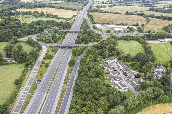 SWINDON UK - JULHO 21, 2019: Vista aérea da M4 Juntion 15 existente perto de Swindon antes do início dos trabalhos de melhoria ainda este ano — Fotografia de Stock