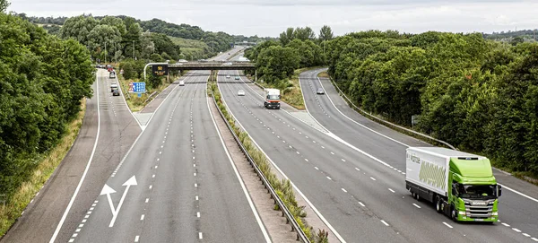 Vista dell'attuale M4 Juntion 15 vicino a Swindon — Foto Stock