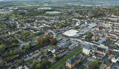 Swindon Uk - 26 Ekim 2019: Swindon, Wiltshire 'daki Old Town bölgesinin hava görüntüsü