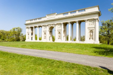 Colonnade üzerinde Reistna, Çek Cumhuriyeti