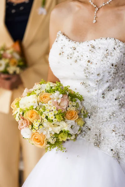 Dettaglio Della Sposa Con Bouquet — Foto Stock