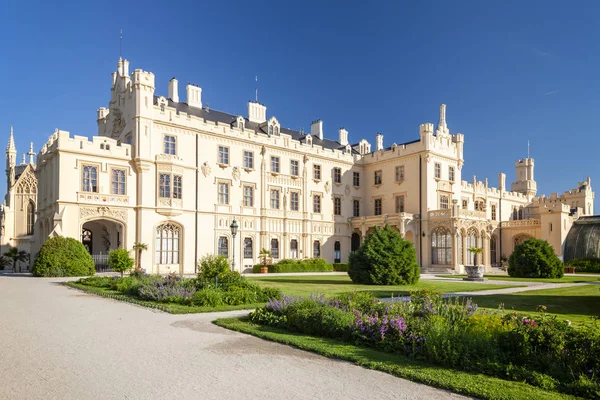 Lednice Slott Med Trädgård Tjeckien — Stockfoto