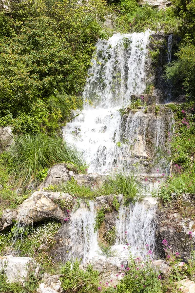 Водоспад, Грасс, Прованс, Франція — стокове фото