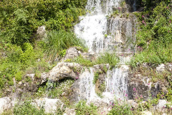 Vodopád, Grasse, Provence, Francie — Stock fotografie