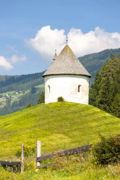 Kapel, Dolomieten, Stiermarken, Oostenrijk — Stockfoto