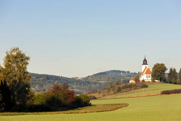 Kirche, Böhmerwald, Tschechische Republik — Stockfoto