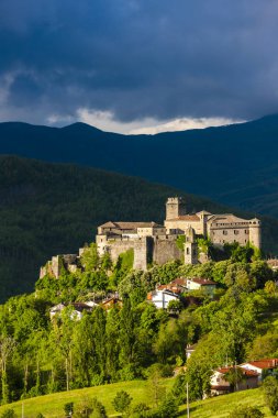 Bardi Castle, Italya