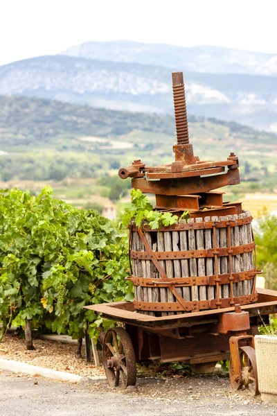 Imprensa de vinho, Languedoc-Roussillon, França — Fotografia de Stock
