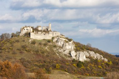 Sonbaharda Falkenstein Şatosu, Avusturya