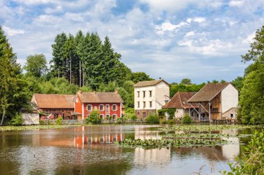 su değirmeni, Burgundy, Fransa