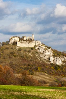 Sonbaharda Falkenstein Şatosu, Avusturya