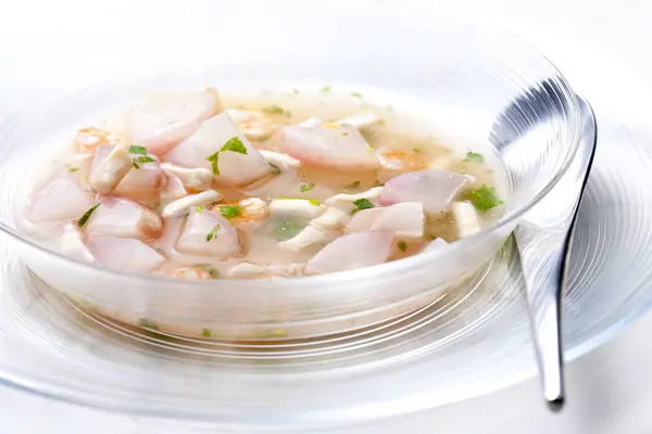 Soup with radishes and prawns — Stock Photo, Image