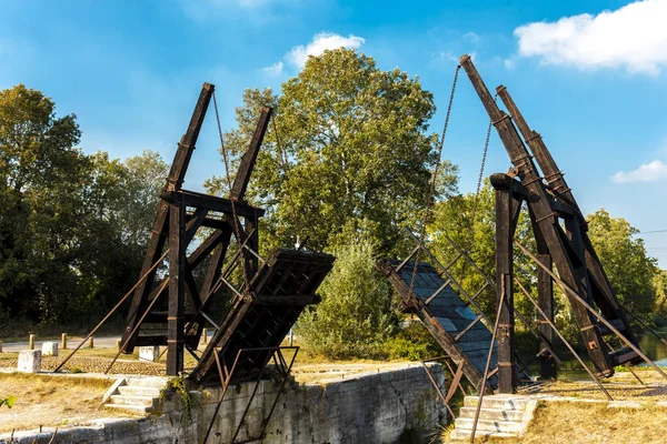 Vincent van Gogh bridge — Stock Photo, Image